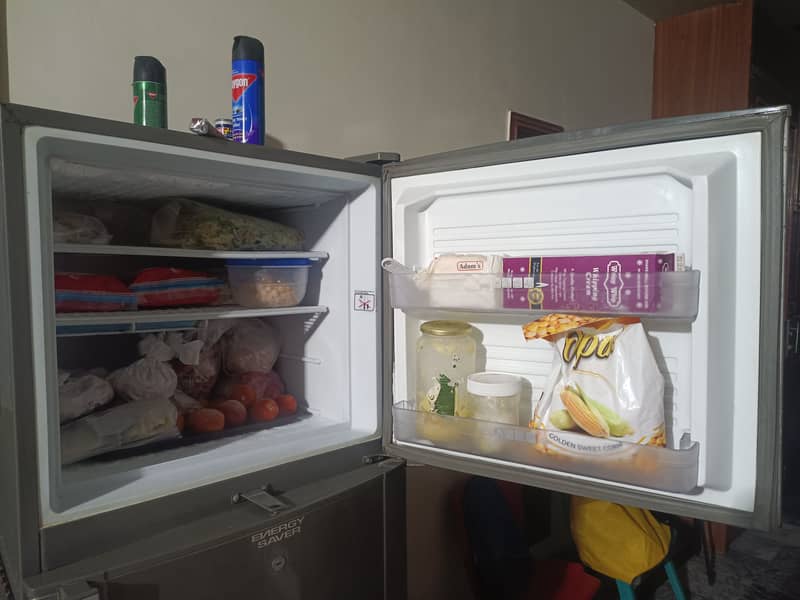 Used Dawlance Refrigerator for Sale 5