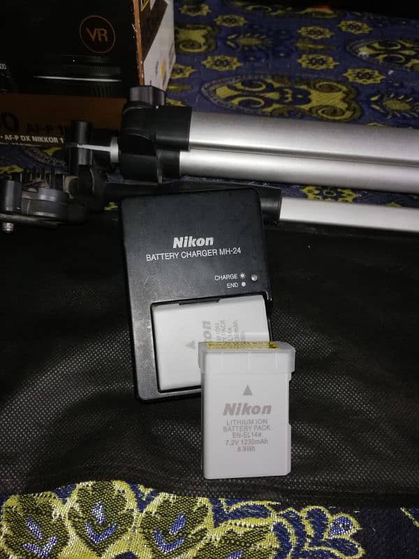 nikon d5300 camera and accessories with box 1