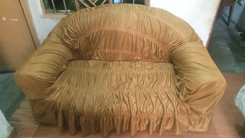 Complete Set of sofa with sofa covers 3