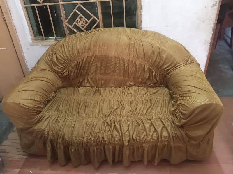 Complete Set of sofa with sofa covers 6