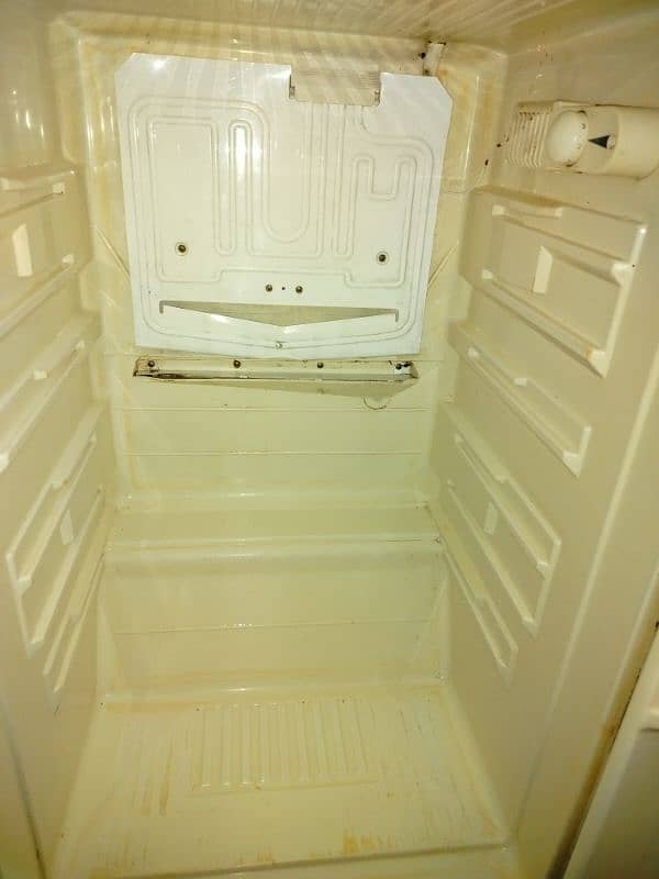 Philips Refrigerator for sale. 2