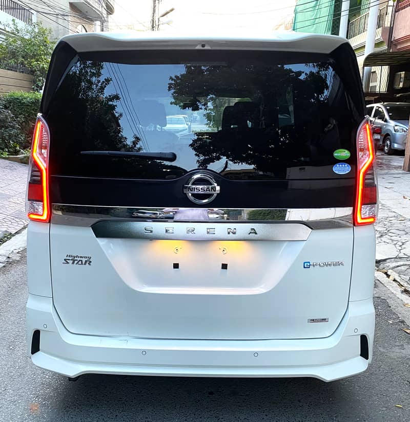 NISSAN SERENA HIGHWAY STAR V (E-Power) 4.5 GRADE 6