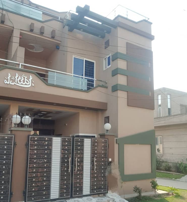 4 Marla 1 Year Use Gas Available Double Storey House Available For Sale In Military Account Society College Road Lahore 0