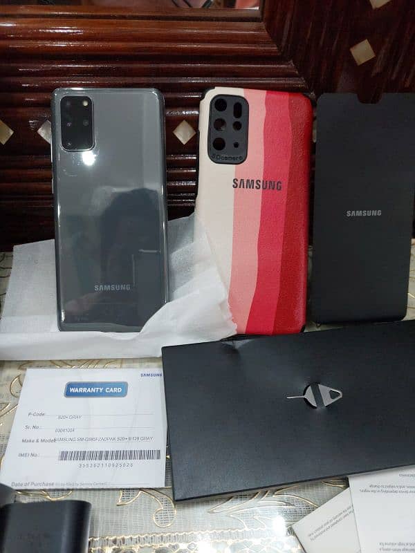 Samsung s20 plus offial pta all box 4