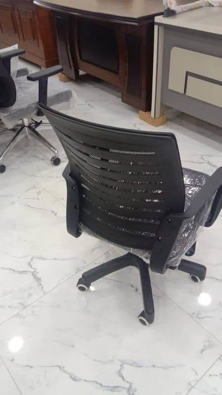 Office Chair/Staff Chair/Revolving Chair 4