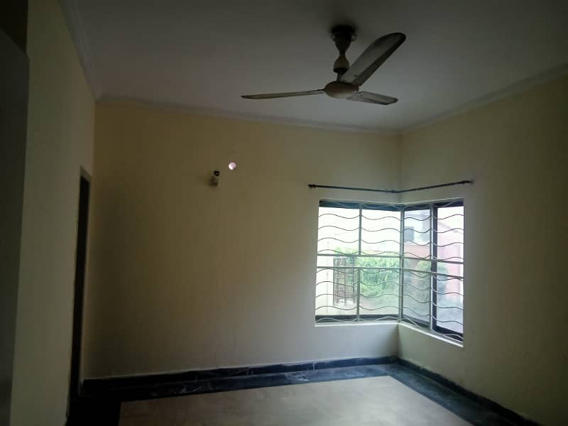 CANTT,1 KANAL UPPER PORTION FOR RENT GULBERG UPPER MALL SHADMAN ZAMAN PARK GOR CANAL ROAD LAHORE 7