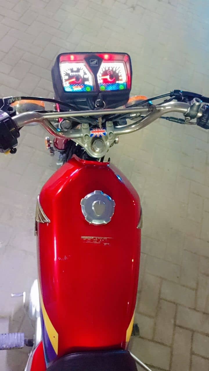 Honda 125 2012 3