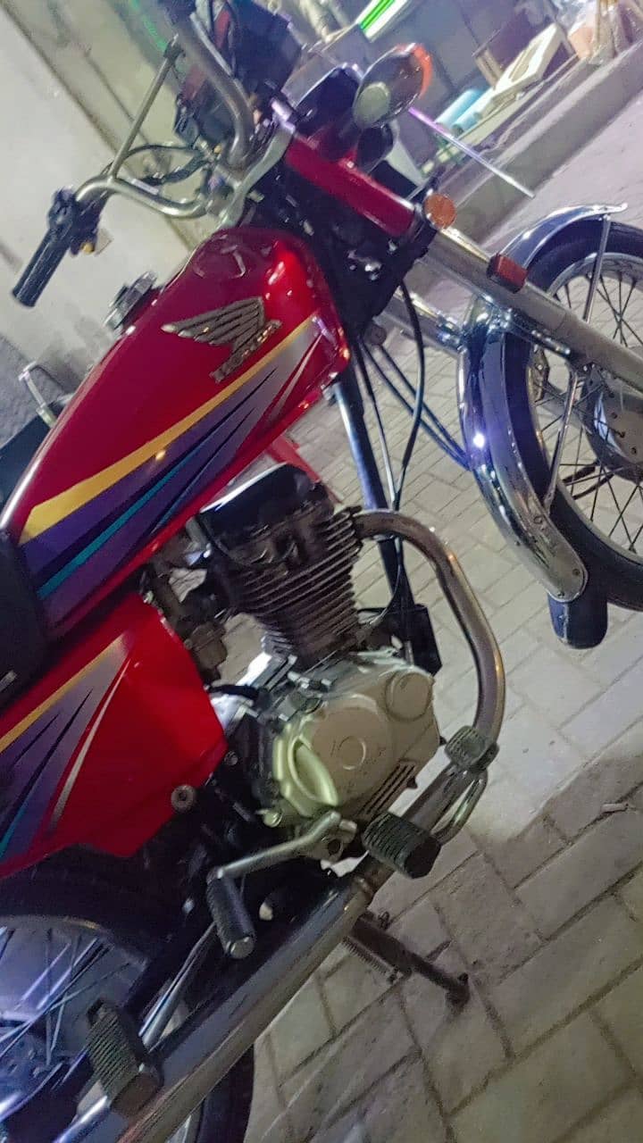 Honda 125 2012 4