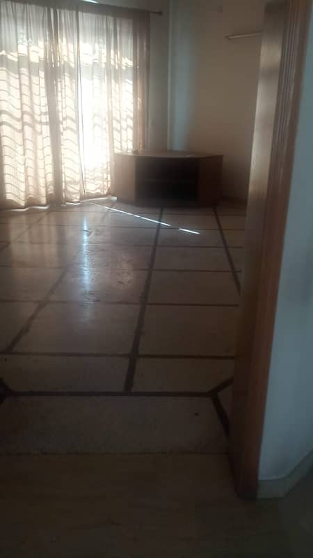 1 KANAL UPPER PORTION FOR RENT IN SUI GAS SOCIETY PHASE 1 2