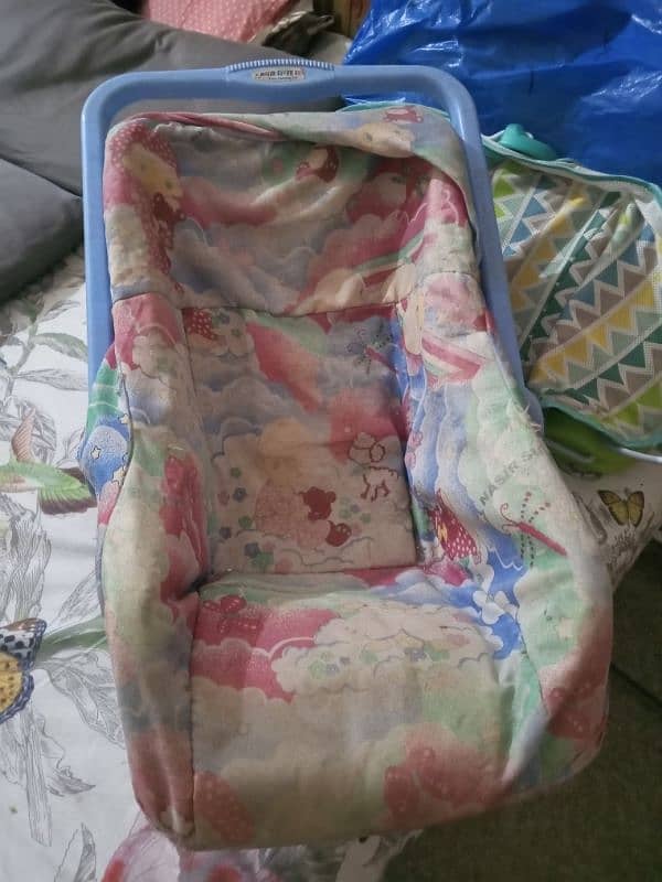 Baby bath seat 6