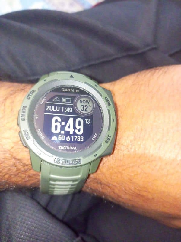 Garmin Solar Instinct Tactical 1