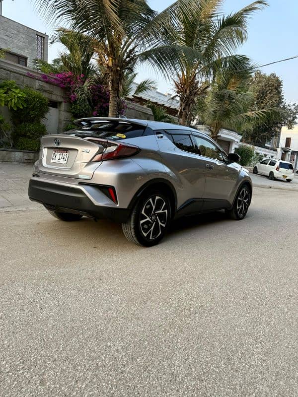 Toyota C-HR 2017 3