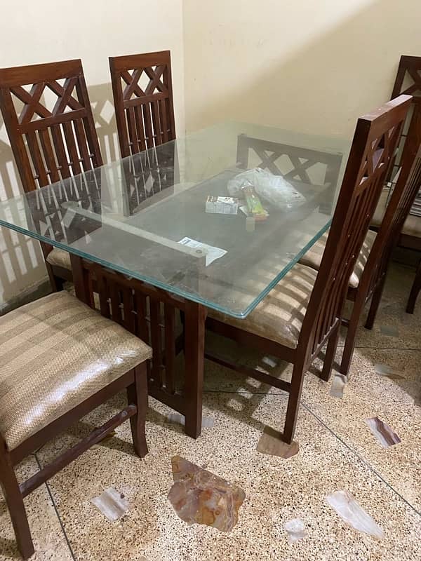 brand new 6 seater dining table  10/10 condition 2