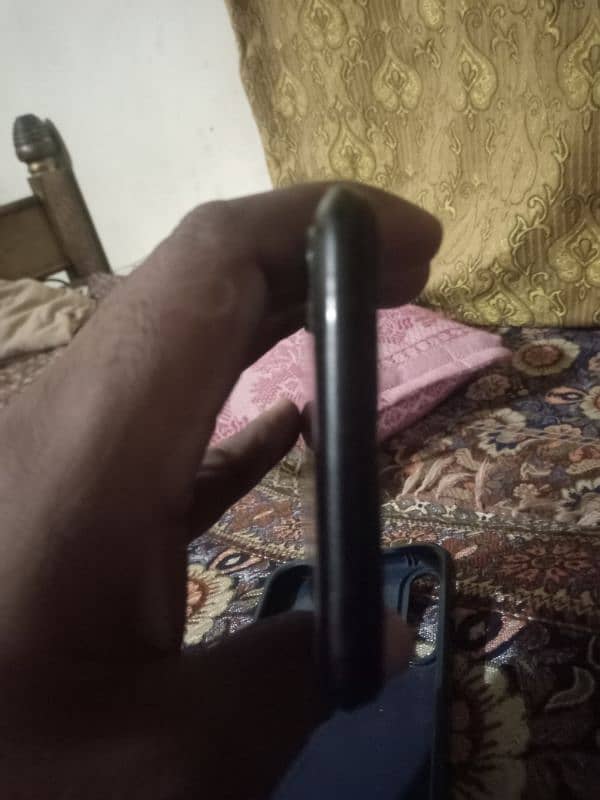 Infinix hot 8 lit 3