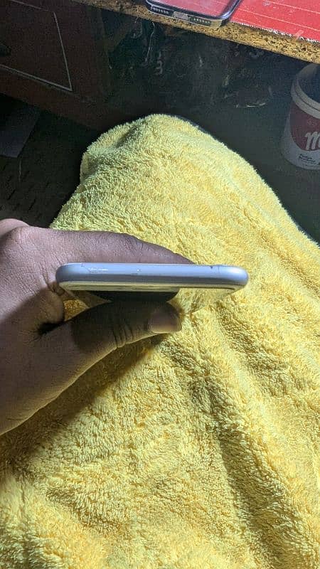 iphone 8 64gb 4