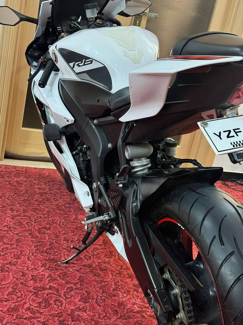 Yamaha YZF-R6 2019 5