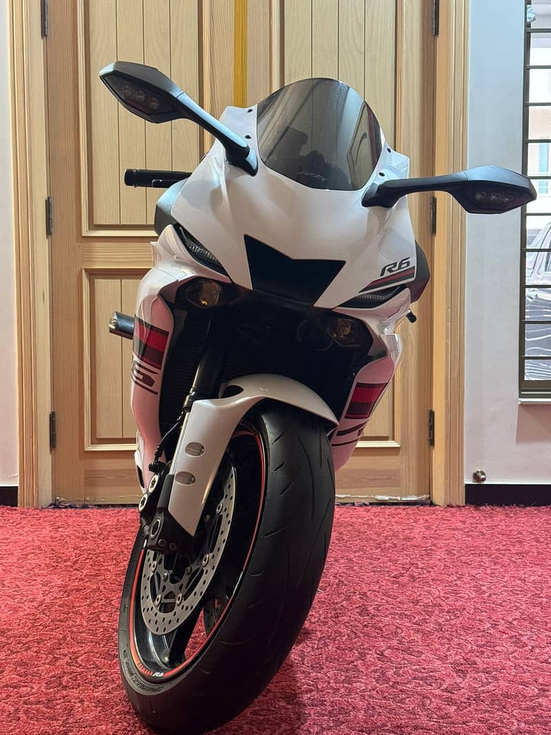 Yamaha YZF-R6 2019 13