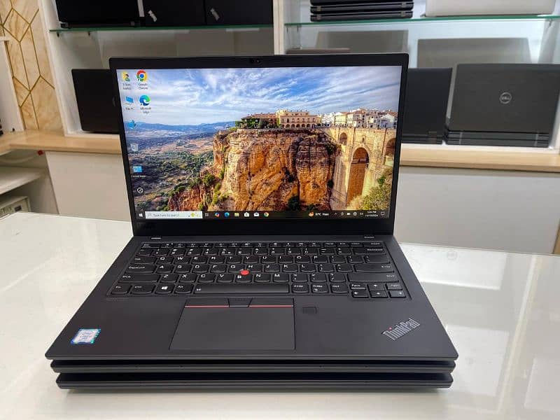 Lenovo Thinkpad X1 Carbon | 8th , 10th Generation 11