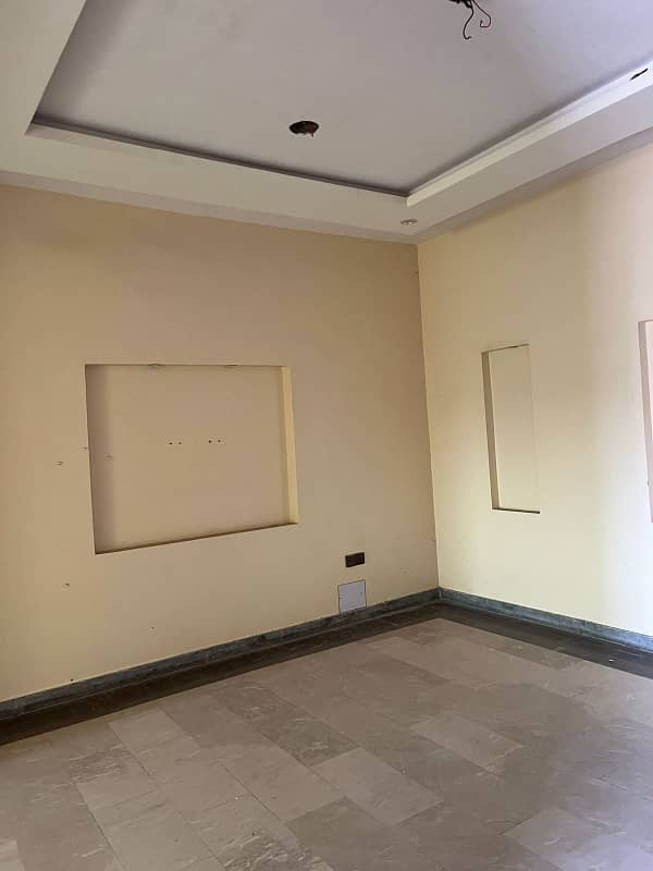 200 Sq Yards Ground Floor Portion For Rent in Gulshan-e-Maymar 4