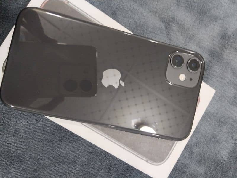 iphone 11 pro 64gb non pta with box 0