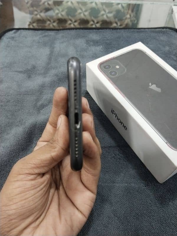 iphone 11 pro 64gb non pta with box 5