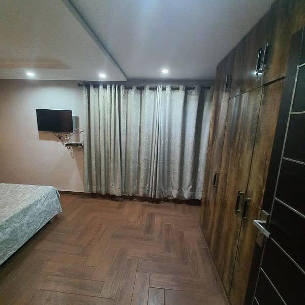 Furnished 1 Bed Flat For Rent in Bahria Town Lahore 9