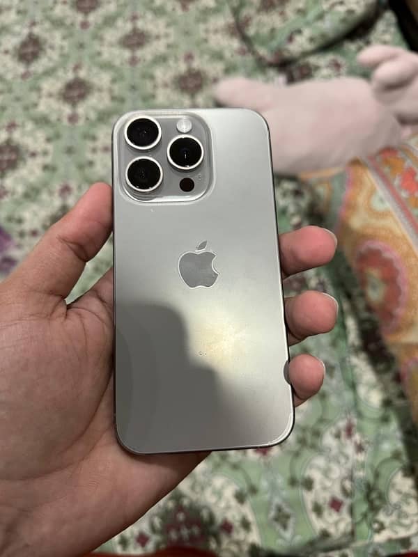 iphone 15 pro JV 3