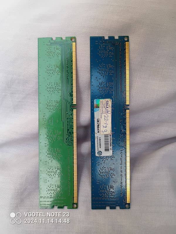 Two Rams Of 1 Gb. 1