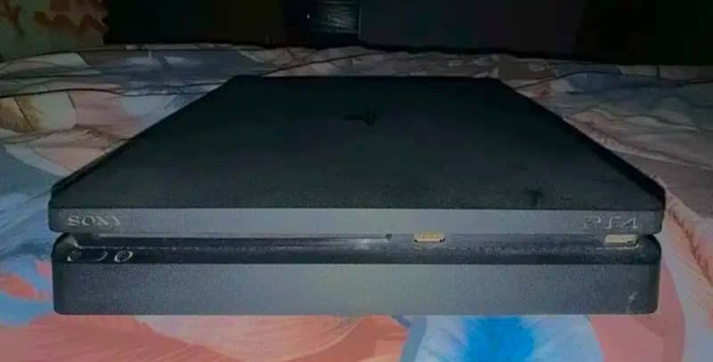 PLAYSTATION 4 (TOP CONDITION) 0