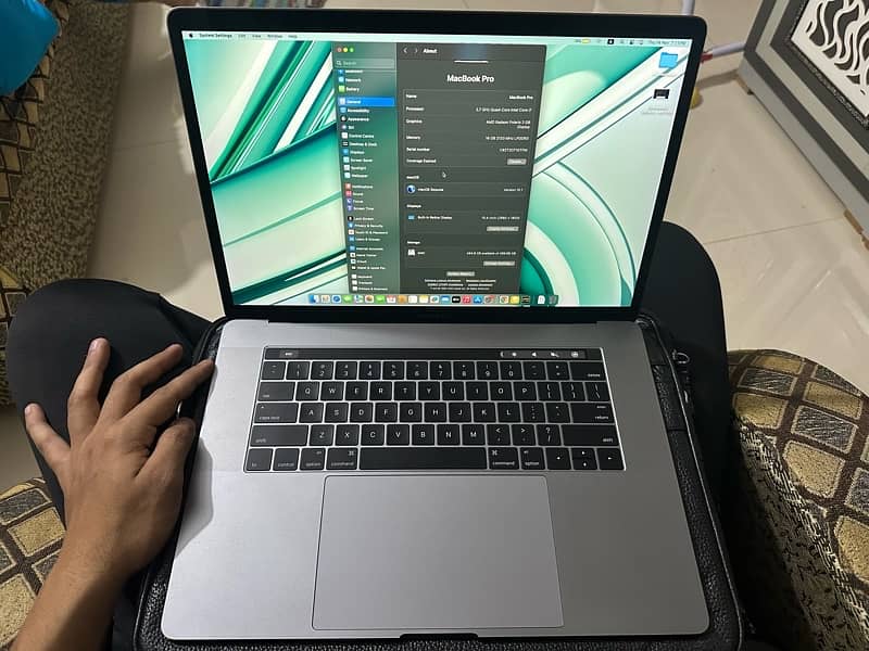 MacBook Pro 2016 i7 (500 GB) 3