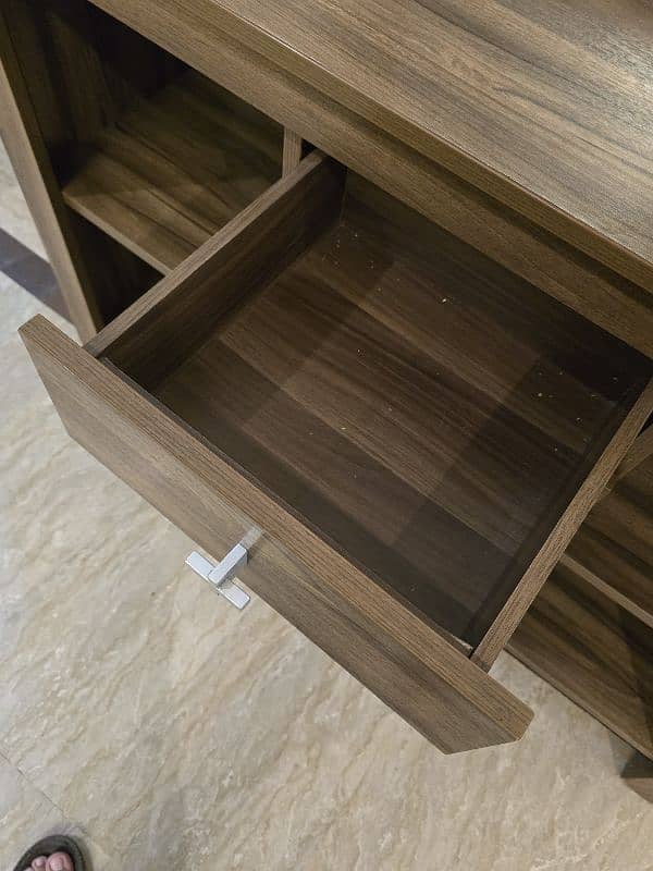 Interwood Console with Mirror 3