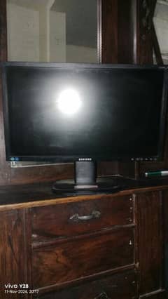 Led samsung s22e450 moniter