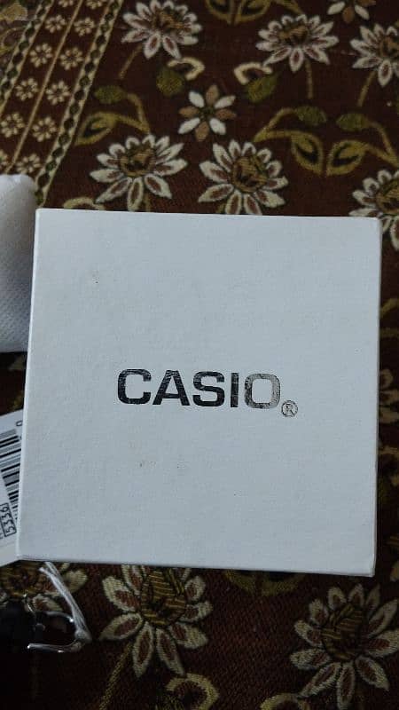 Casio MTP-1370 2