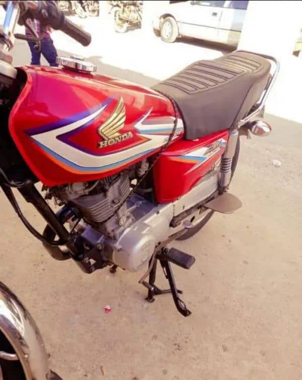 Honda 125 CG 2016 Model urgent for sale Call My WhatsApp 0341,7817026 1