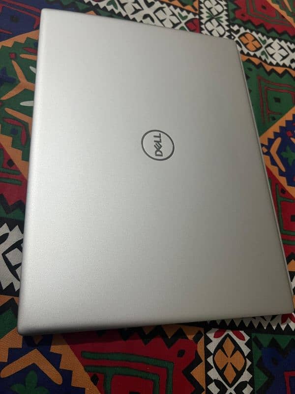 Dell Inspiron 14 0