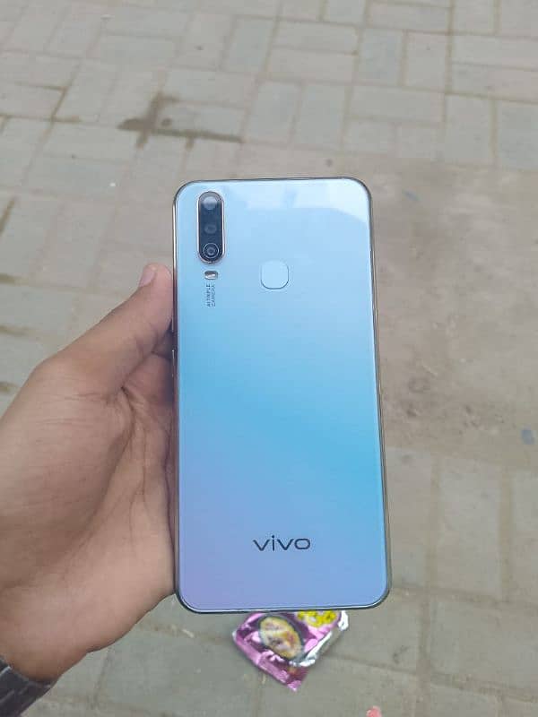 vivo y17 2