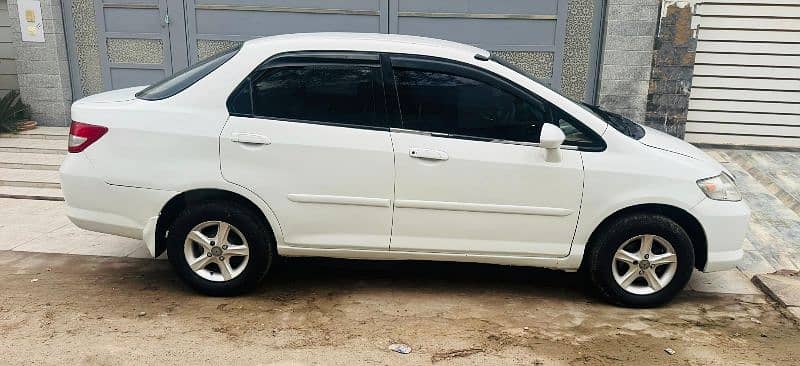 Honda City IDSI 2006 12