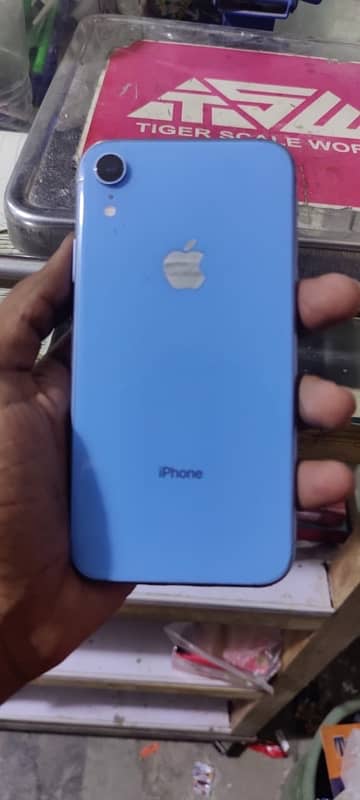 iPhone XR 0