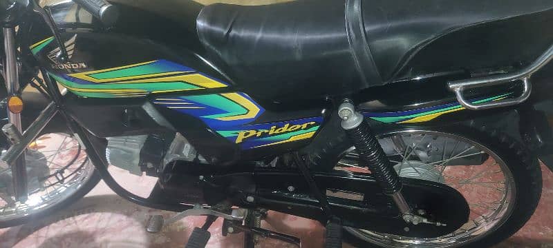 pridore 100 cc 2022 madil 10 by 10  bike hn aplite 4 hn 3