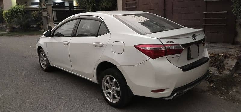 Toyota Corolla GLI 2015 4