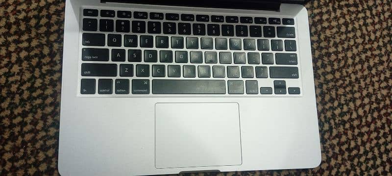 Macbok pro 8/256 intel core i 5 No fault No repair 3