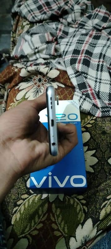 Vivo y20 10/10 condition 4