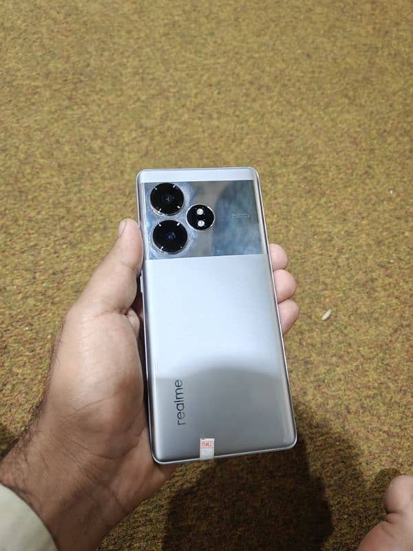 realme gt6 1