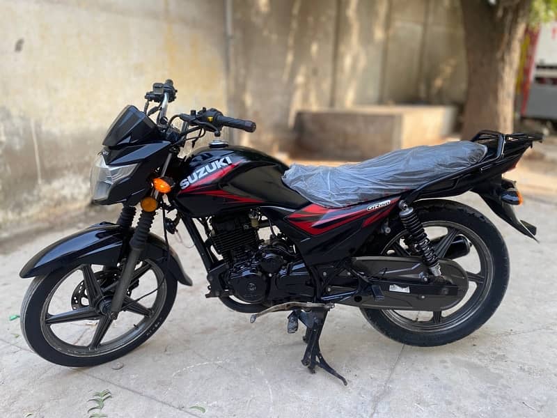 Suzuki GR 150 2019 ( Black ) 2