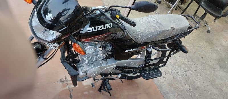 SUZUKI GD-110S 2024 MODEL ONLY 5840 KM SLIGHTLY USE WITH JUMBO PACKAGE 2