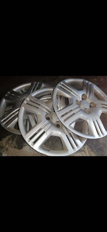 Honda city 19 model original tyre with rims 2