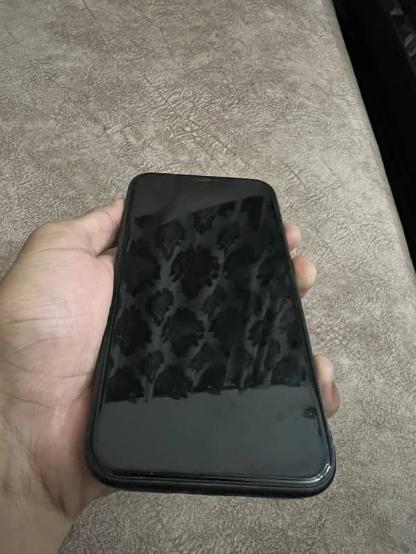 Iphone 11 64 Gb Jv With Box 4