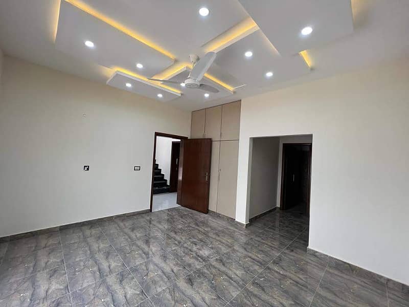 5 Marla Full House for Rent in Bahria Orchard Lahore 5