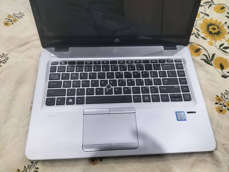 HP 14 Inch Touch Laptop 8/256 SSD 3