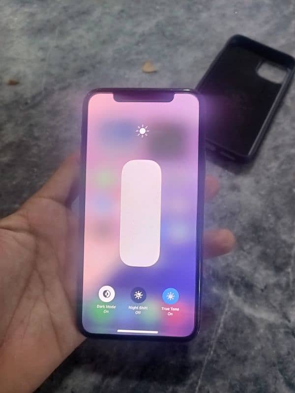 iPhone 11 pro SIM time 4 month Non PTA 10 by 10 water pak 5